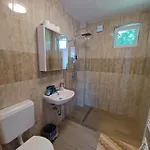 Fazekas Vendeghaz 3* Balatonkeresztur