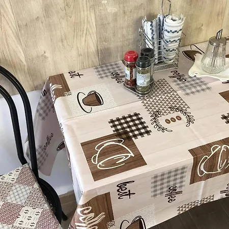 Fazekas Vendeghaz Balatonkeresztur