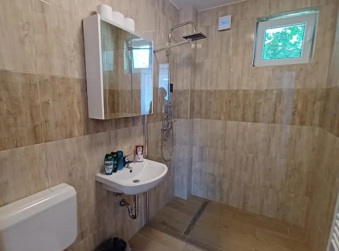 Fazekas Vendeghaz 3* Balatonkeresztúr