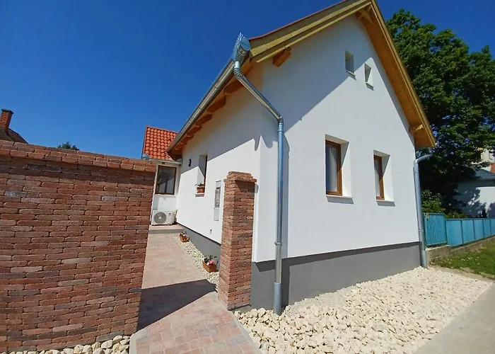 Fazekas Vendeghaz Balatonkeresztúr