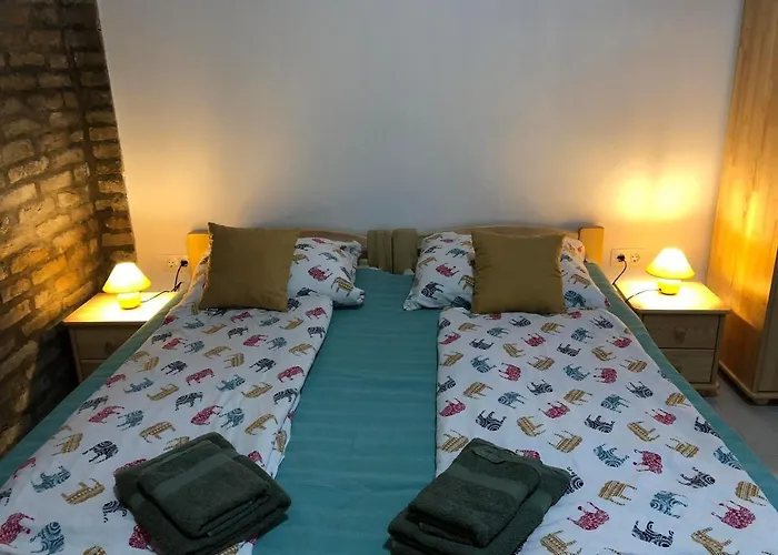 Fazekas Vendeghaz بيت ضيافة